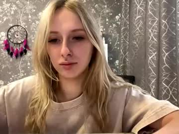 Aricamustaro Chaturbate stream image from April 25, 2026