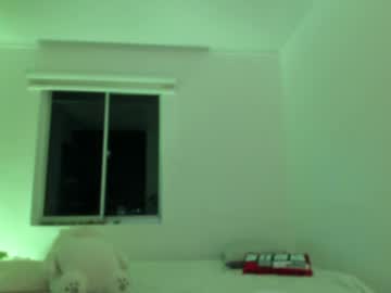 Vandalovee Chaturbate stream image from April 25, 2026