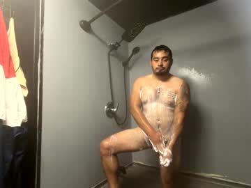 Yungjefexsnowbunny Chaturbate stream image from April 25, 2026