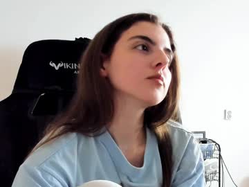 Emmamon Chaturbate stream image from April 25, 2026