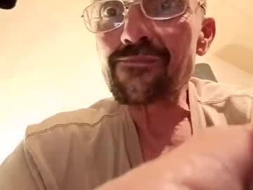 Erniebiggsballz Chaturbate stream image from April 25, 2026