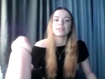 Tilylove Chaturbate stream image from April 25, 2026