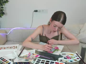 Maudievalenza Chaturbate stream image from April 25, 2026