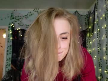 Maybe_Yours333 Chaturbate stream image from April 25, 2026