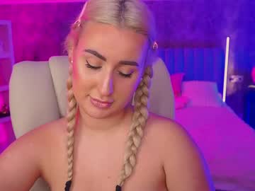Paolamola Chaturbate stream image from April 25, 2026