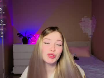 Pawsclawss Chaturbate stream image from April 25, 2026