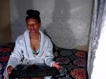 Petitesammy stream image from April 25, 2026