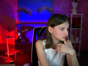 Ellahorton Chaturbate stream image from April 25, 2026