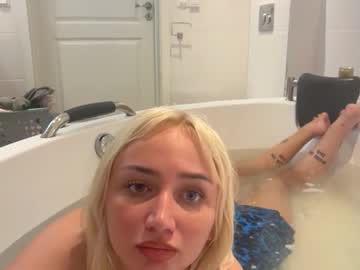 Goddesstrina4 Chaturbate stream image from April 25, 2026