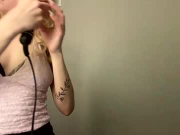 Britneycherry08 Chaturbate stream image from April 25, 2026