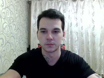 Gwinbladee Chaturbate stream image from April 25, 2026