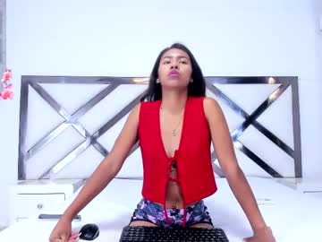 Alanamoran Chaturbate stream image from April 25, 2026