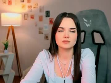Serenenova Chaturbate stream image from April 25, 2026