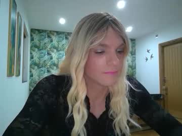 Slutamycd Chaturbate stream image from April 25, 2026