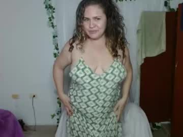 Venecasexy44 Chaturbate stream image from April 25, 2026