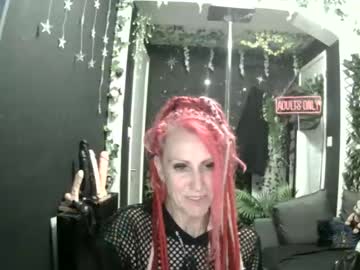 Saucysky Chaturbate stream image from April 25, 2026