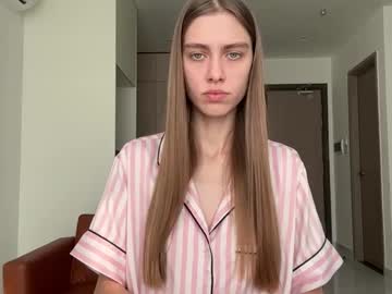 Verablanc Chaturbate stream image from April 26, 2026