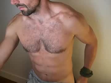 Fitfunweird Chaturbate stream image from April 26, 2026