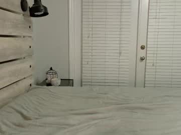 Lillybabyxo Chaturbate stream image from April 26, 2026