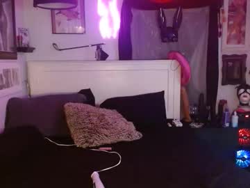 Makeitrain2025 Chaturbate stream image from April 26, 2026
