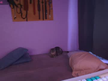 Carrie_Moonshine Chaturbate stream image from April 26, 2026