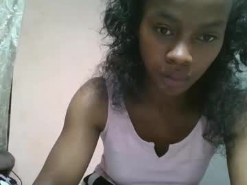Elodie228680 Chaturbate stream image from April 26, 2026