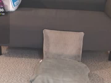 Momo612238 Chaturbate stream image from April 26, 2026