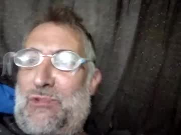 Tiradoenlacama22 Chaturbate stream image from April 26, 2026