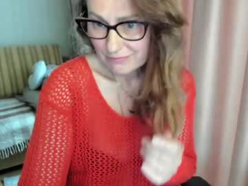 Lauraoven1 Chaturbate stream image from April 26, 2026
