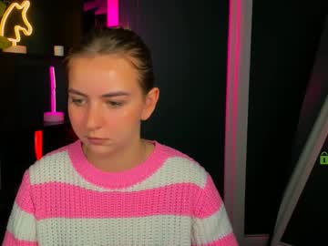 Lina_Moone Chaturbate stream image from April 26, 2026