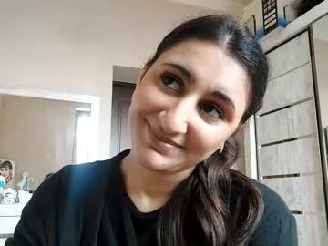 Jamikalintz Chaturbate stream image from April 26, 2026