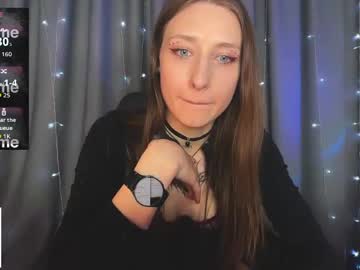 Emmadamond Chaturbate stream image from April 26, 2026