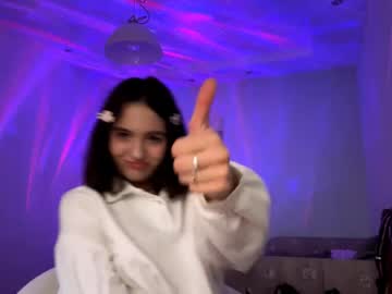 Bellberglund Chaturbate stream image from April 26, 2026