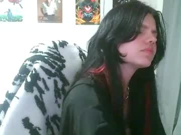 Nishazenisek Chaturbate stream image from April 26, 2026