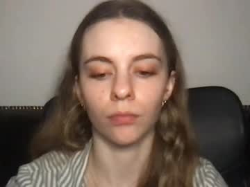 Ariacreazy Chaturbate stream image from April 26, 2026