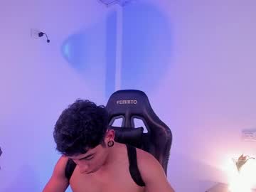 Saenz_Hotx Chaturbate stream image from April 26, 2026