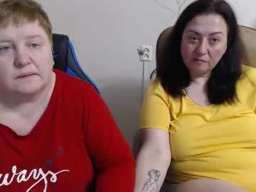 Xmollyjanex Chaturbate stream image from April 26, 2026