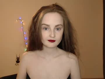Coolamber Chaturbate stream image from April 26, 2026