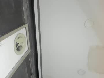 Orianaparra Chaturbate stream image from April 27, 2026