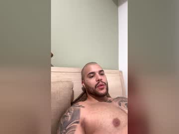 Medellindrak Chaturbate stream image from April 27, 2026