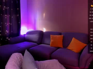 Adeleroberts Chaturbate stream image from April 27, 2026