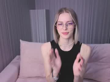 Kitty__Like18 Chaturbate stream image from April 27, 2026