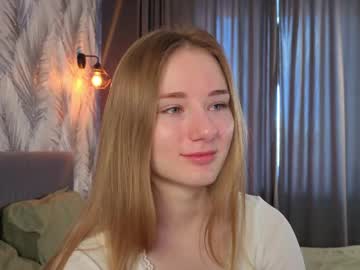 Elvyrose Chaturbate stream image from April 27, 2026