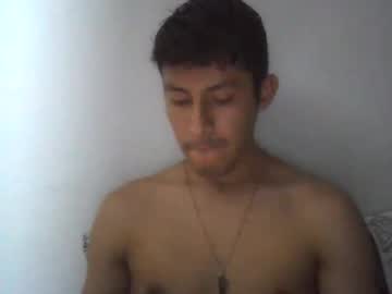 Manucurve Chaturbate stream image from April 27, 2026