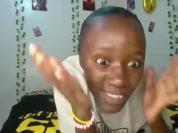 Midnightkelly Chaturbate stream image from April 27, 2026