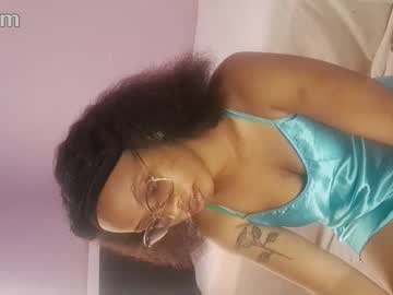 Lola_Coco Chaturbate stream image from April 27, 2026