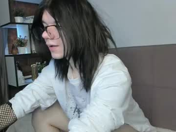Lunaroffset Chaturbate stream image from April 27, 2026