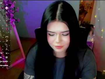 Naomivibes Chaturbate stream image from April 27, 2026