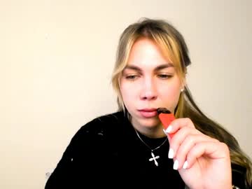 Sport_Tall_Karina Chaturbate stream image from April 27, 2026