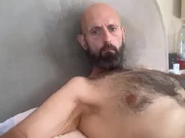 Izzysboytoy1 Chaturbate stream image from April 27, 2026